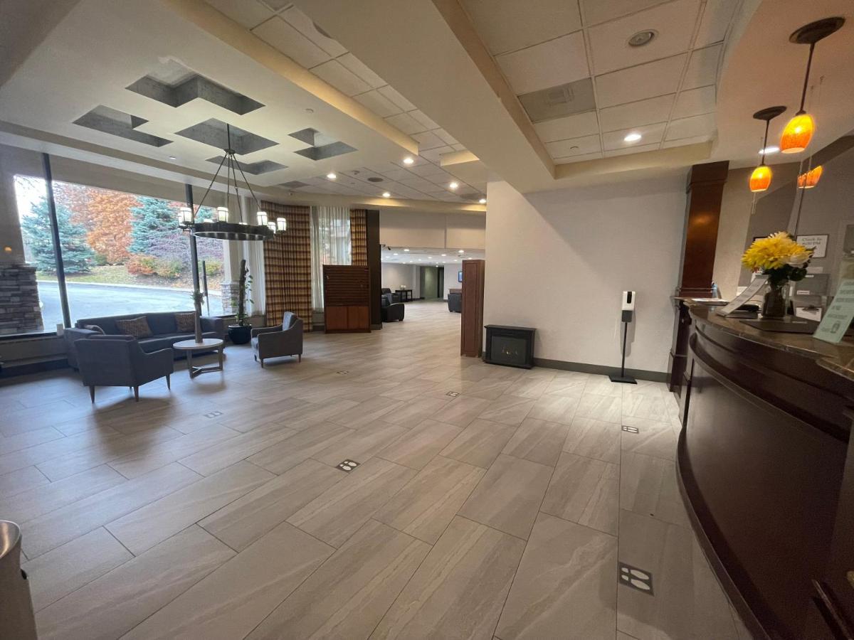 מלון Ramada By Wyndham Cleveland אינדפנדנס מראה חיצוני תמונה