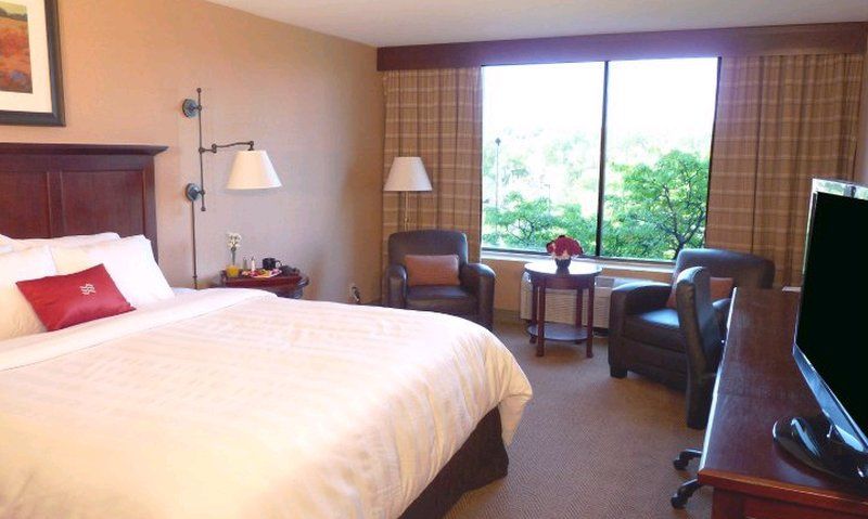 מלון Ramada By Wyndham Cleveland אינדפנדנס חדר תמונה